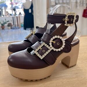 Platform clogs by autumn adeigbo size 7.5